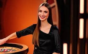 Kartu fitur hiburan digital bergaya neon